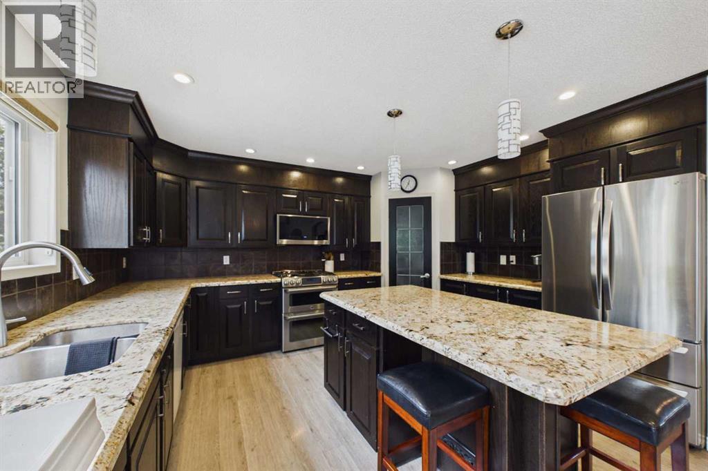 3758 Douglas Ridge Link SE, Calgary, Alberta  T2Z 3H7 - Photo 8 - A2319564
