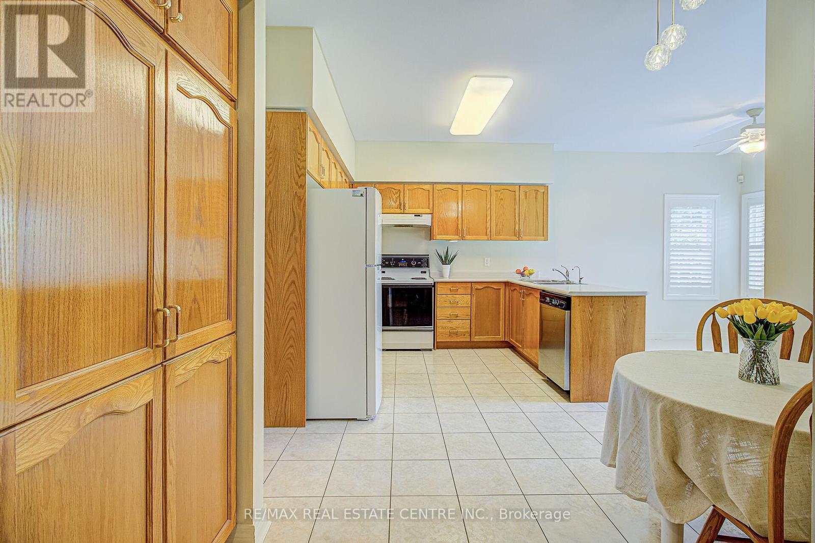17 Golf Links Drive, Brampton, Ontario  L6R 1W5 - Photo 19 - W13471424