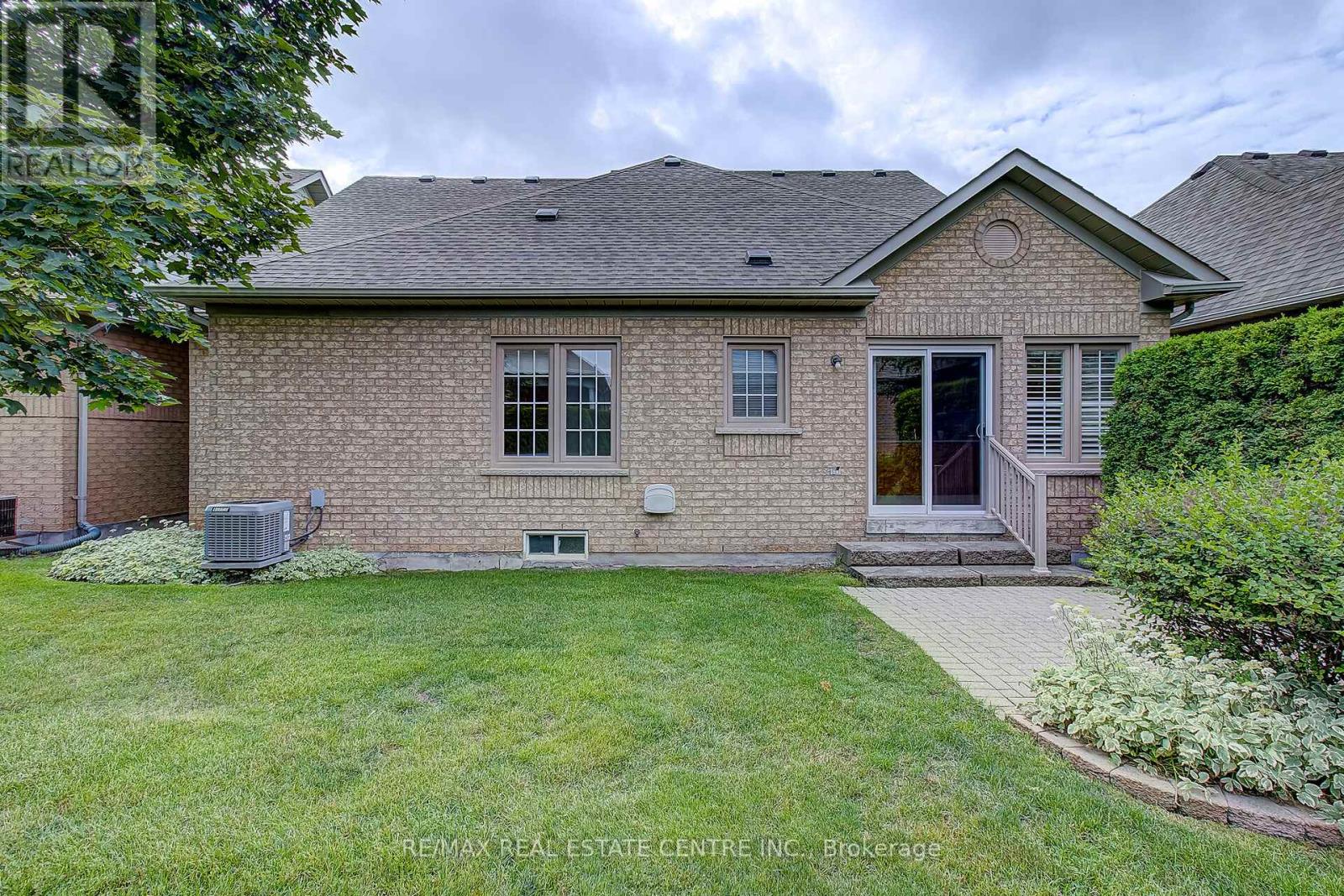17 Golf Links Drive, Brampton, Ontario  L6R 1W5 - Photo 35 - W13471424