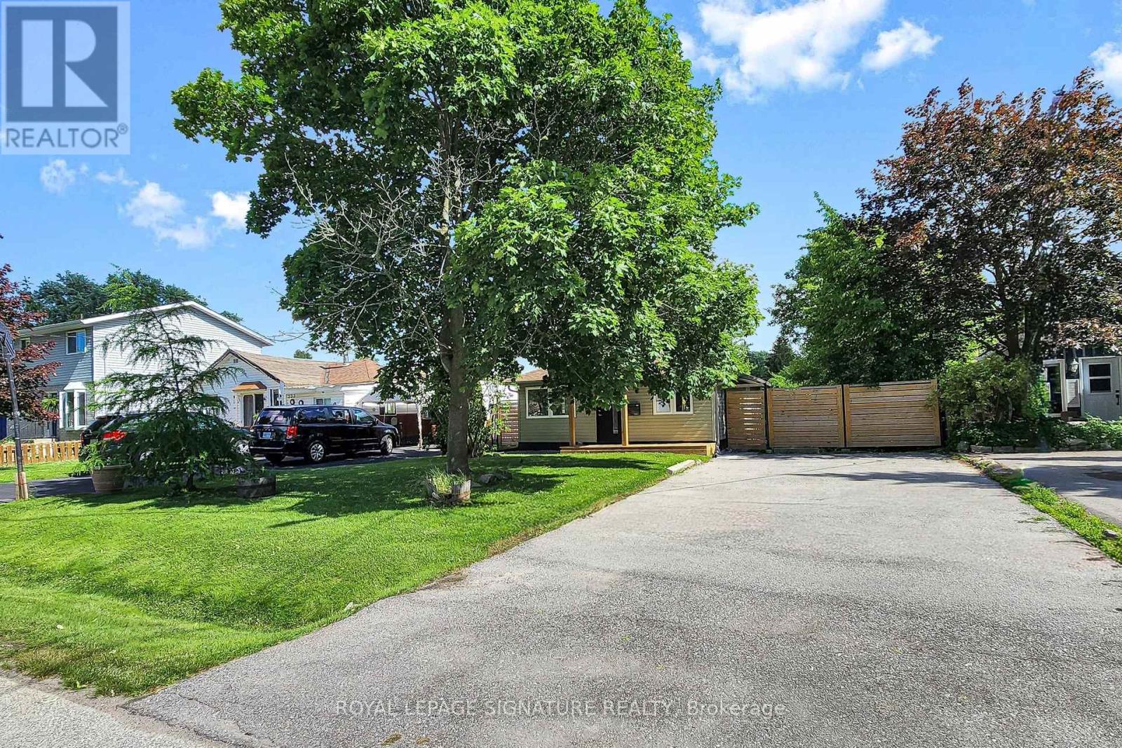 335 Miami Drive, Georgina, Ontario  L4P 2Z6 - Photo 2 - N13465284