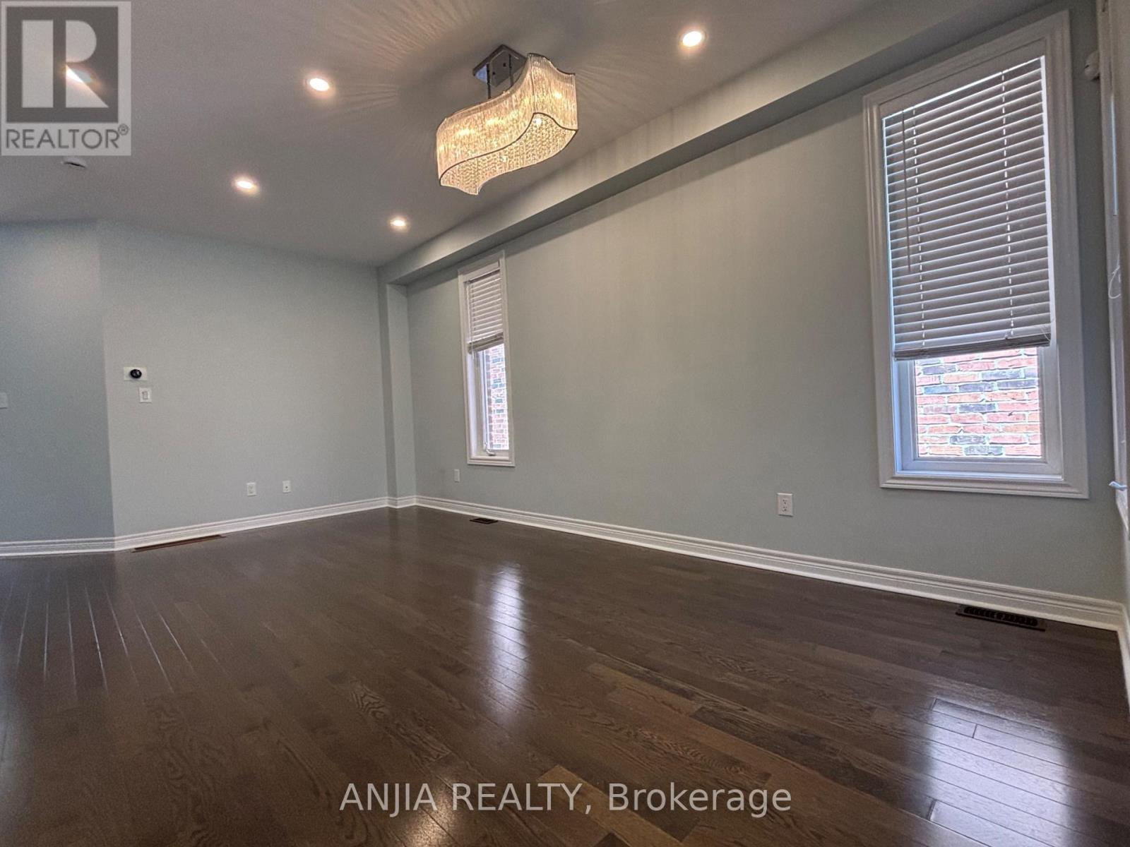 220 Hazelton Avenue, Markham, Ontario  L6C 0L9 - Photo 9 - N13470536