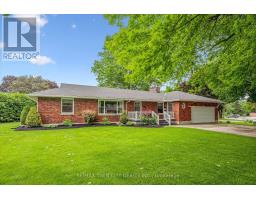 885 WINSTON BOULEVARD, North Perth, Ontario