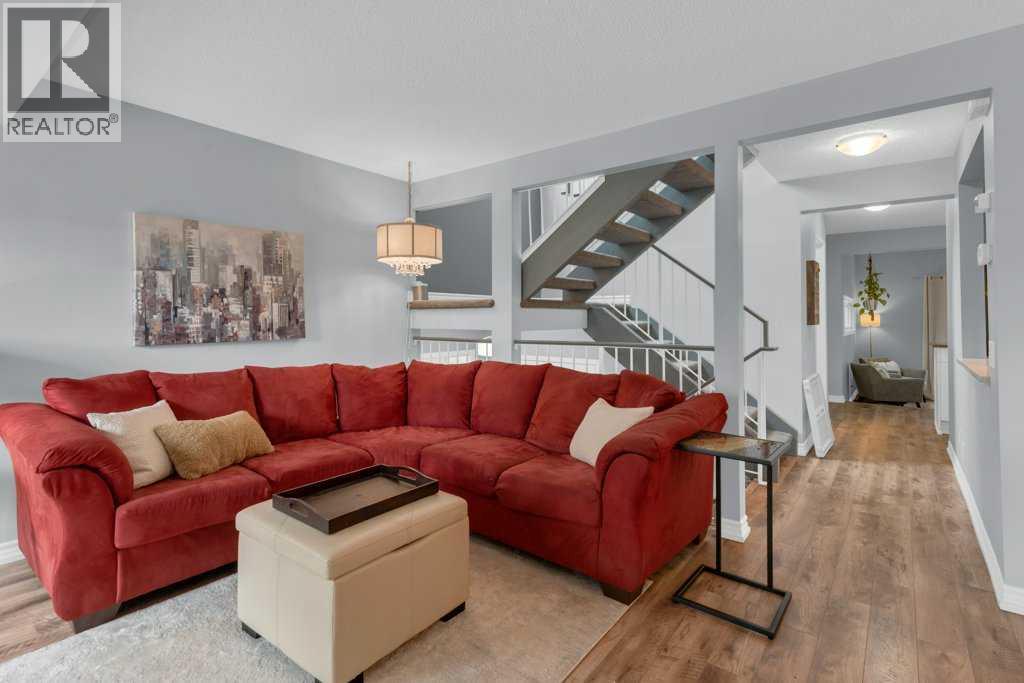 11 Stradwick Place SW, Calgary, Alberta  T3H 1T3 - Photo 6 - A2319155