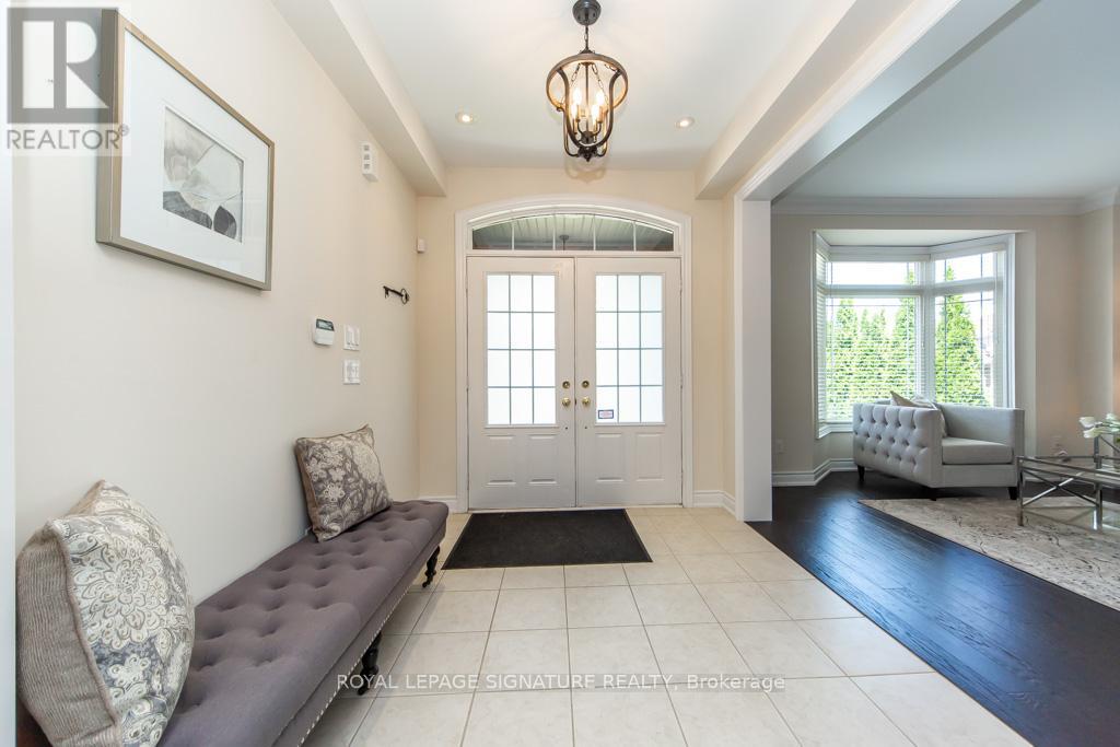 210 Upper Post Road, Vaughan, Ontario  L6A 4K1 - Photo 4 - N13471458