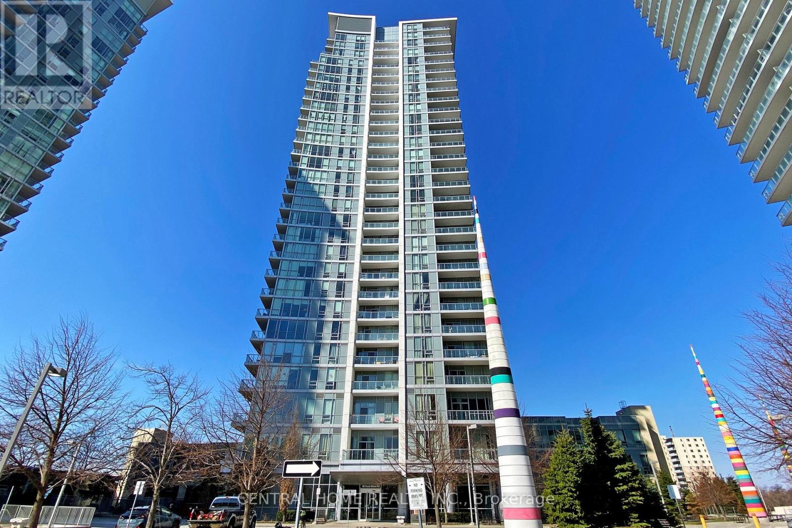 1909 - 66 FOREST MANOR ROAD, Toronto (Henry Farm)