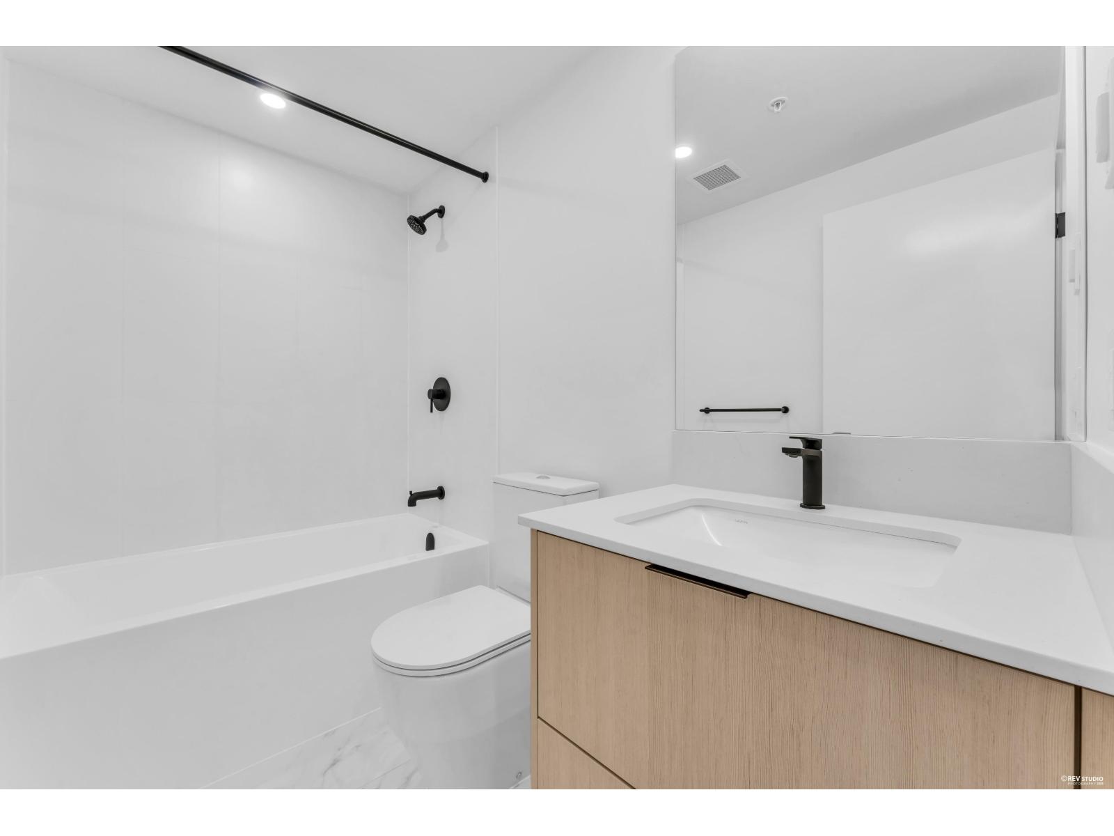 1111 13738 Central Avenue, Surrey, British Columbia  V3T 0X5 - Photo 10 - R3137639