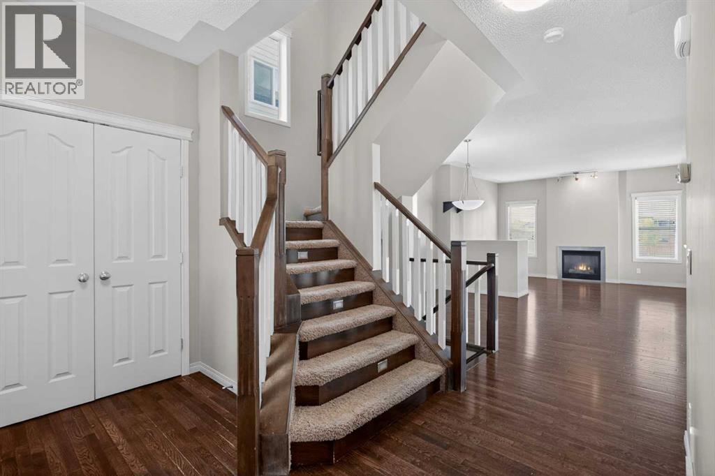 243 Silverado Plains Close SW, Calgary, Alberta  T2X 0J2 - Photo 2 - A2317865