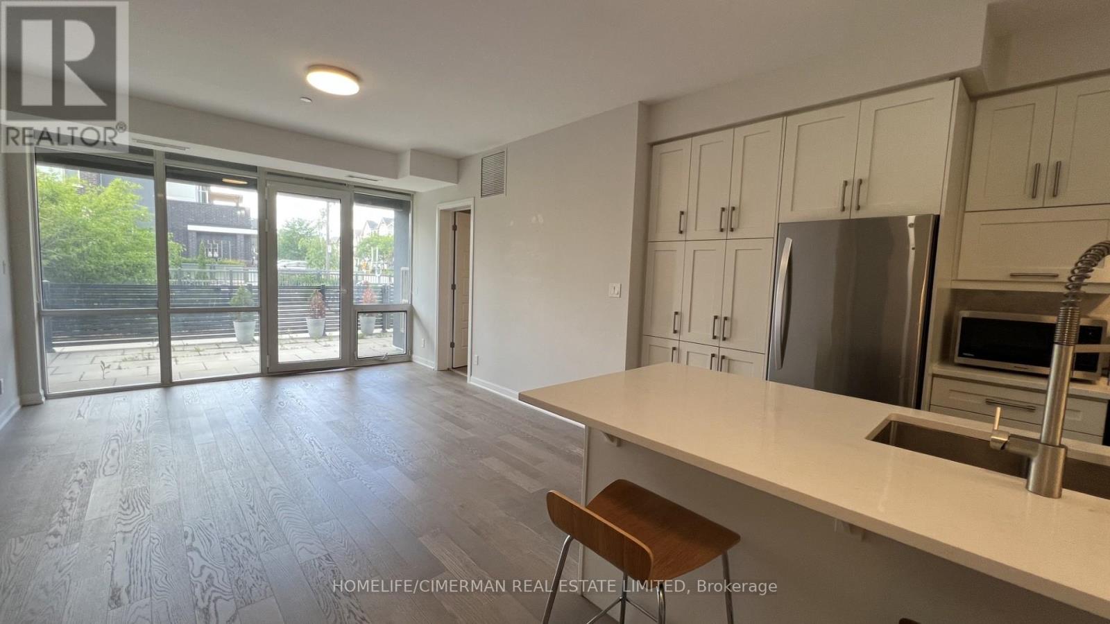 113 - 3028 Creekshore Common, Oakville, Ontario  L5M 5K6 - Photo 2 - W13471538