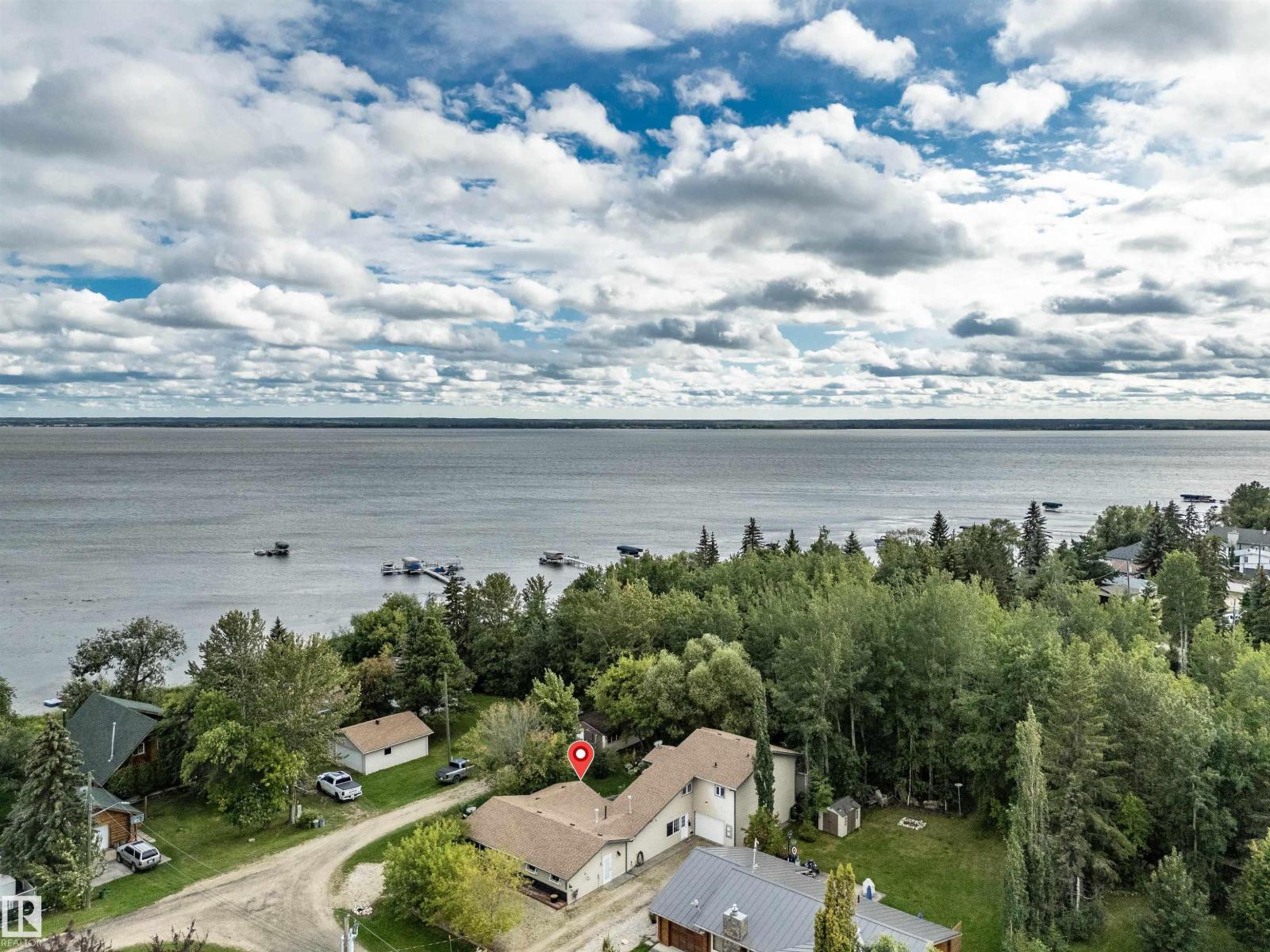 605 6st. Ross Haven, Rural Lac Ste. Anne County, Alberta  T0E 1A0 - Photo 63 - E4475346