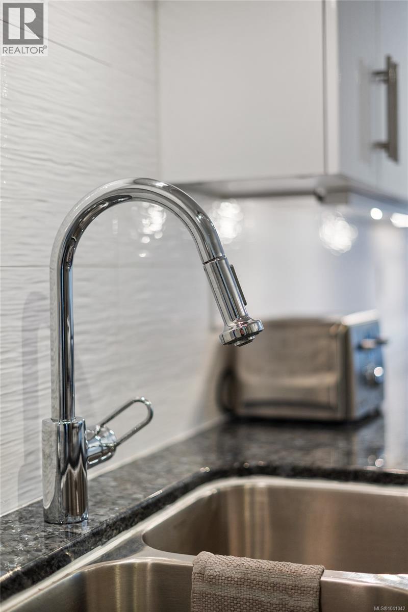 306 1101 Hilda St, Victoria, British Columbia  V8V 4T2 - Photo 18 - 1041042