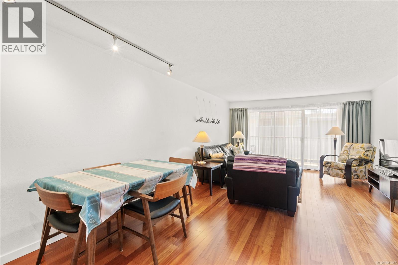 306 1101 Hilda St, Victoria, British Columbia  V8V 4T2 - Photo 5 - 1041042