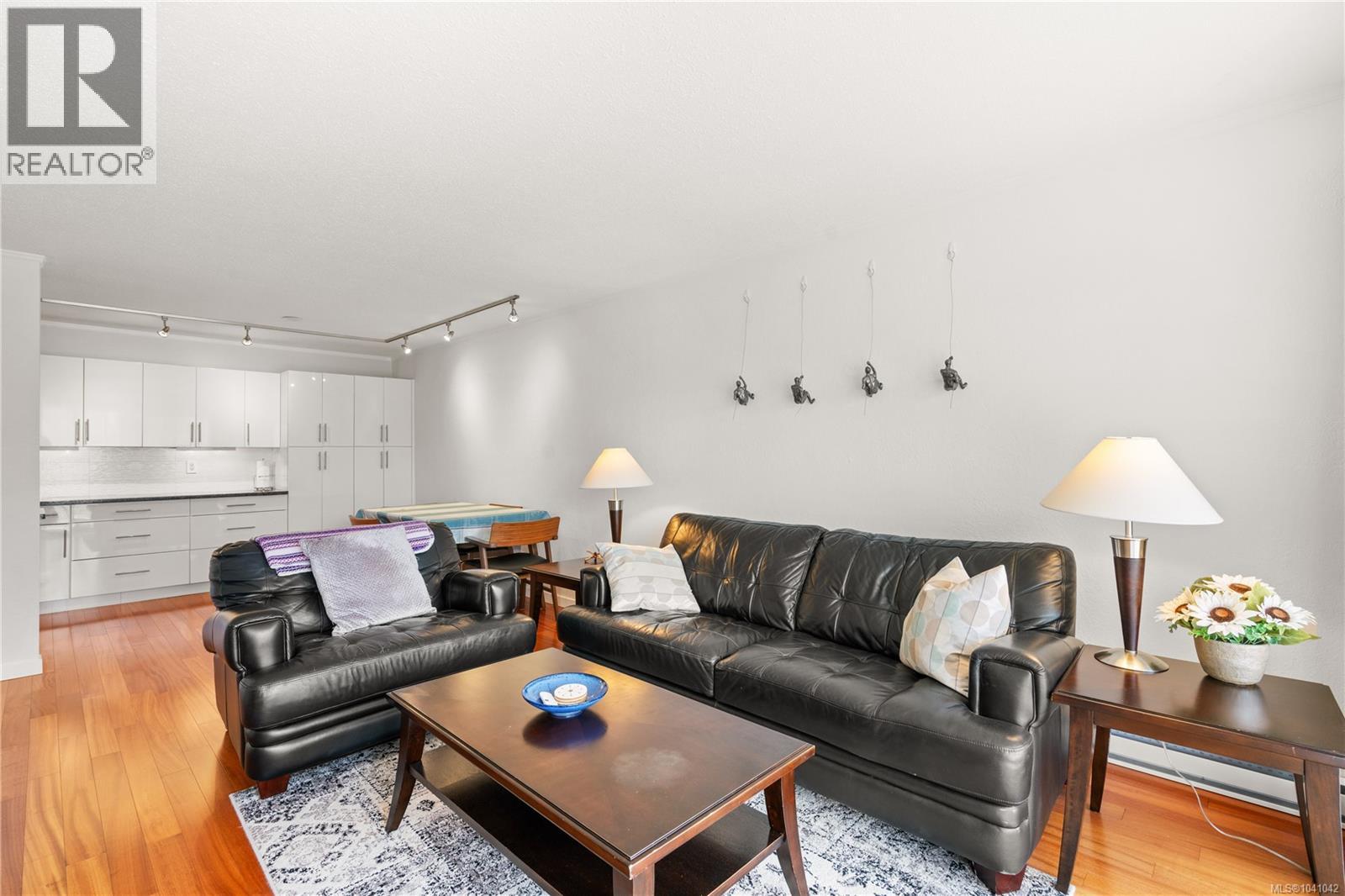 306 1101 Hilda St, Victoria, British Columbia  V8V 4T2 - Photo 7 - 1041042