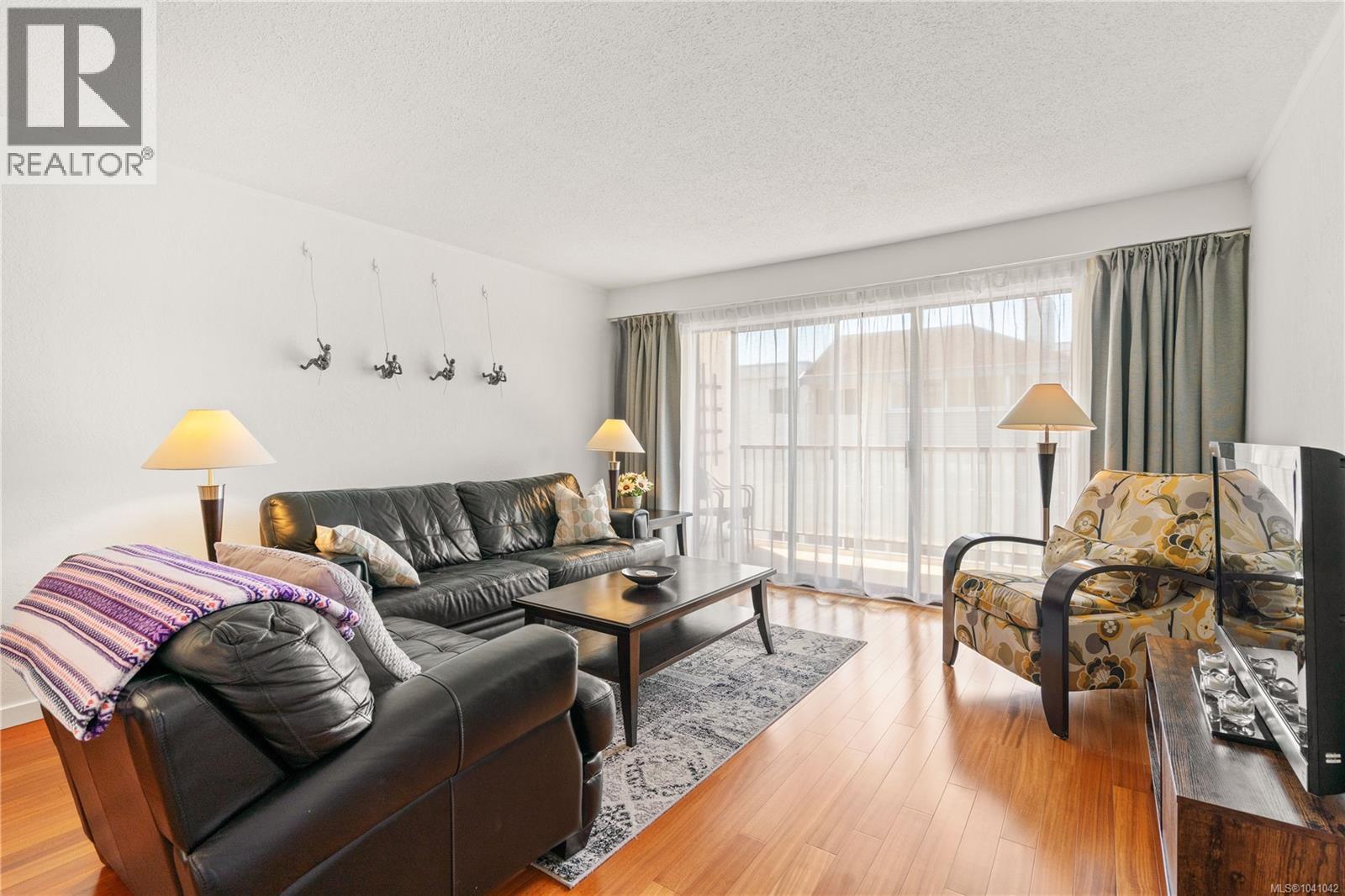 306 1101 Hilda St, Victoria, British Columbia  V8V 4T2 - Photo 4 - 1041042