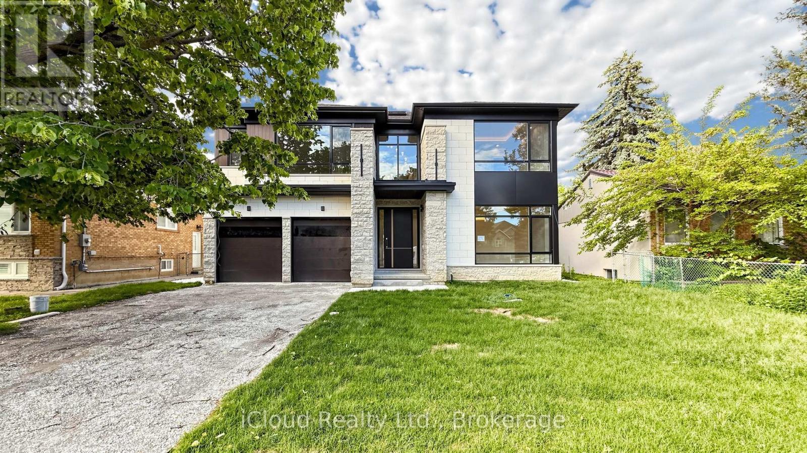 2539 RUGBY ROAD, Mississauga, Ontario