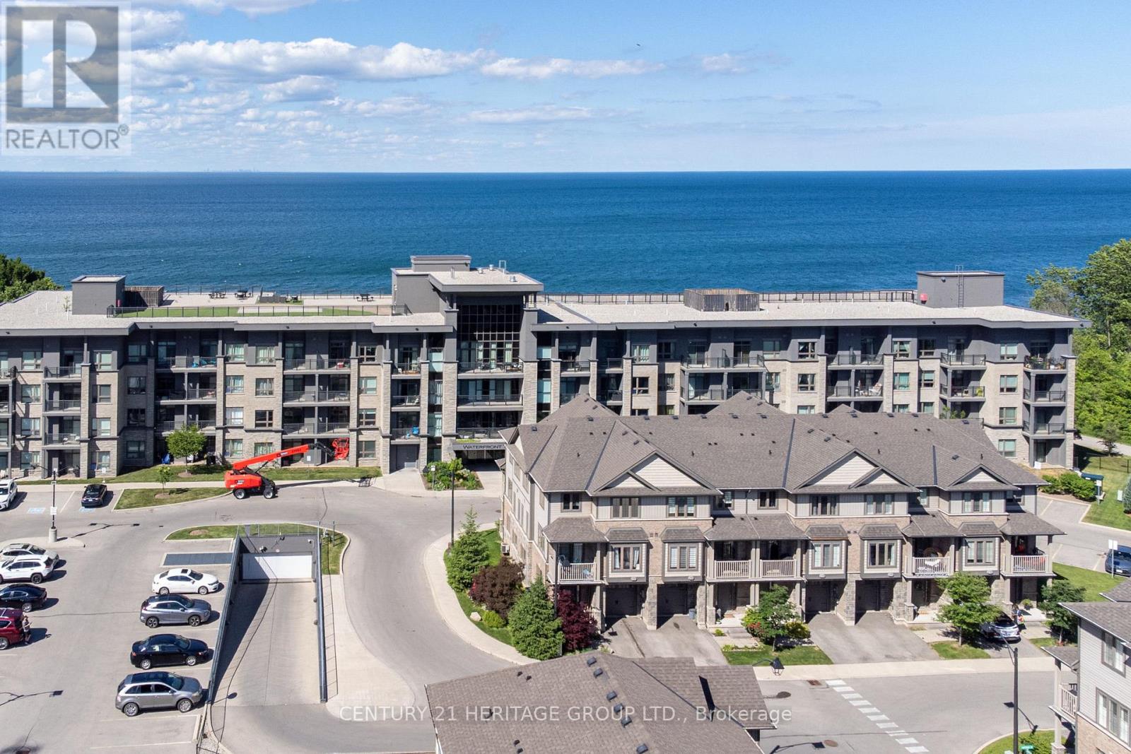 301 - 35 SOUTHSHORE CRESCENT, Hamilton, Ontario