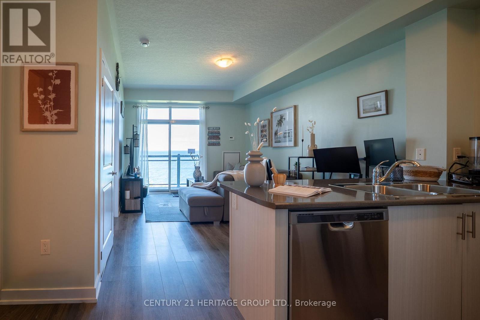 301 - 35 Southshore Crescent, Hamilton, Ontario  L8E 0J2 - Photo 15 - X13471580