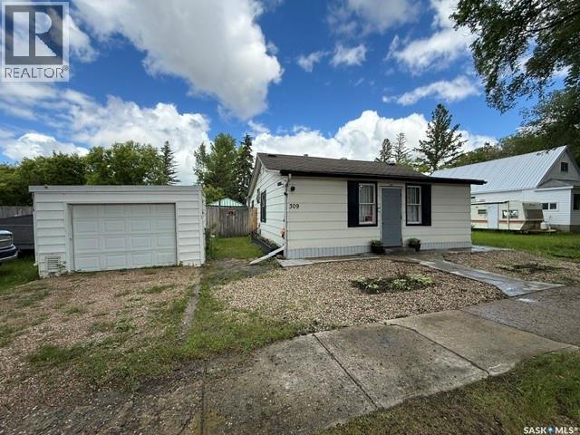 309 & 319 Alberta STREET, Kamsack, Saskatchewan