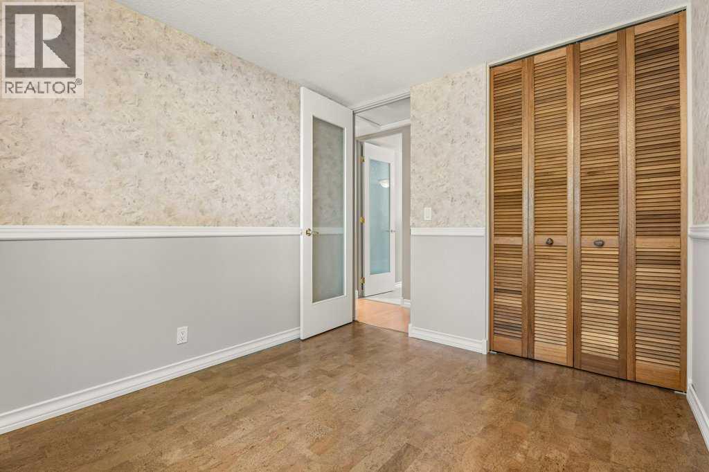 2843 Cedar Ridge Drive SW, Calgary, Alberta  T2W 2B2 - Photo 21 - A2321532