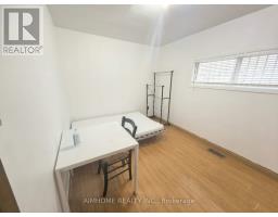 MAINFLR - 137A MARKHAM STREET, Toronto, Ontario