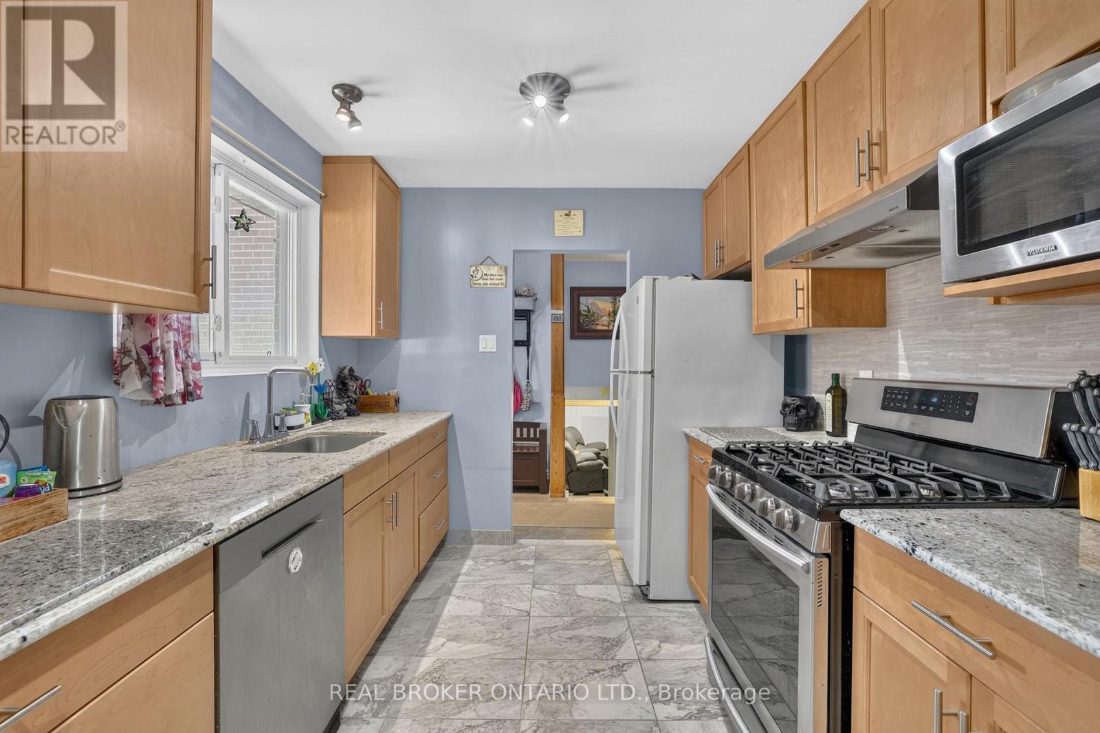 29 Northwood Drive, Brampton, Ontario  L6X 2L3 - Photo 17 - W13471630