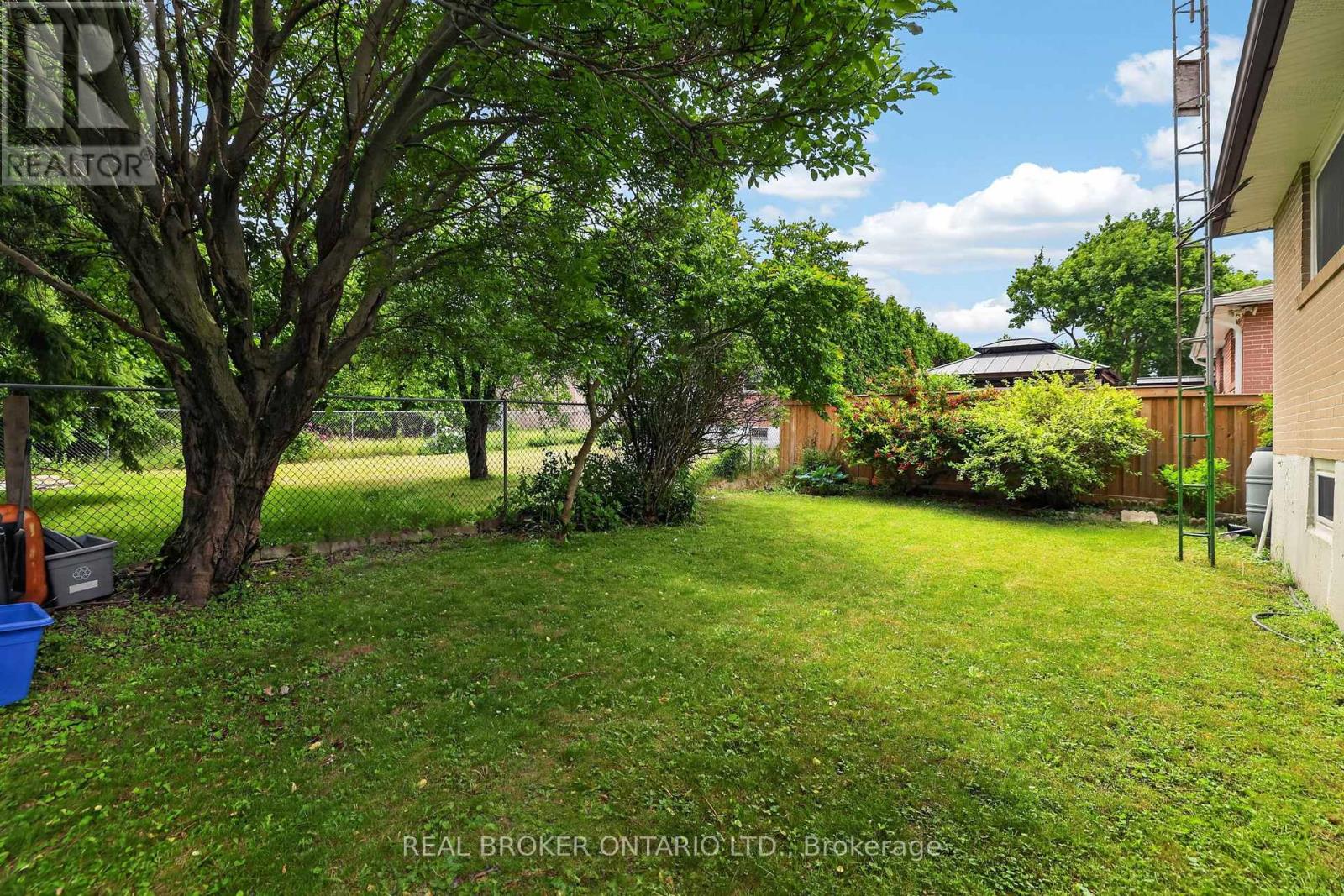 29 Northwood Drive, Brampton, Ontario  L6X 2L3 - Photo 46 - W13471630