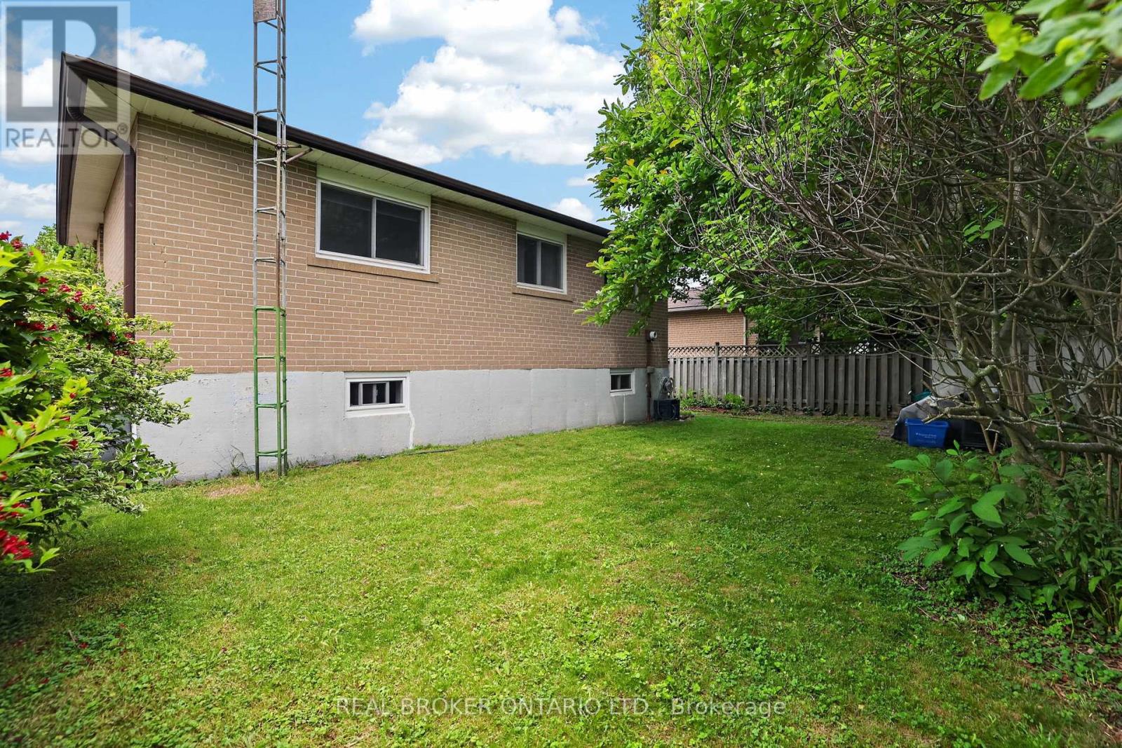 29 Northwood Drive, Brampton, Ontario  L6X 2L3 - Photo 48 - W13471630