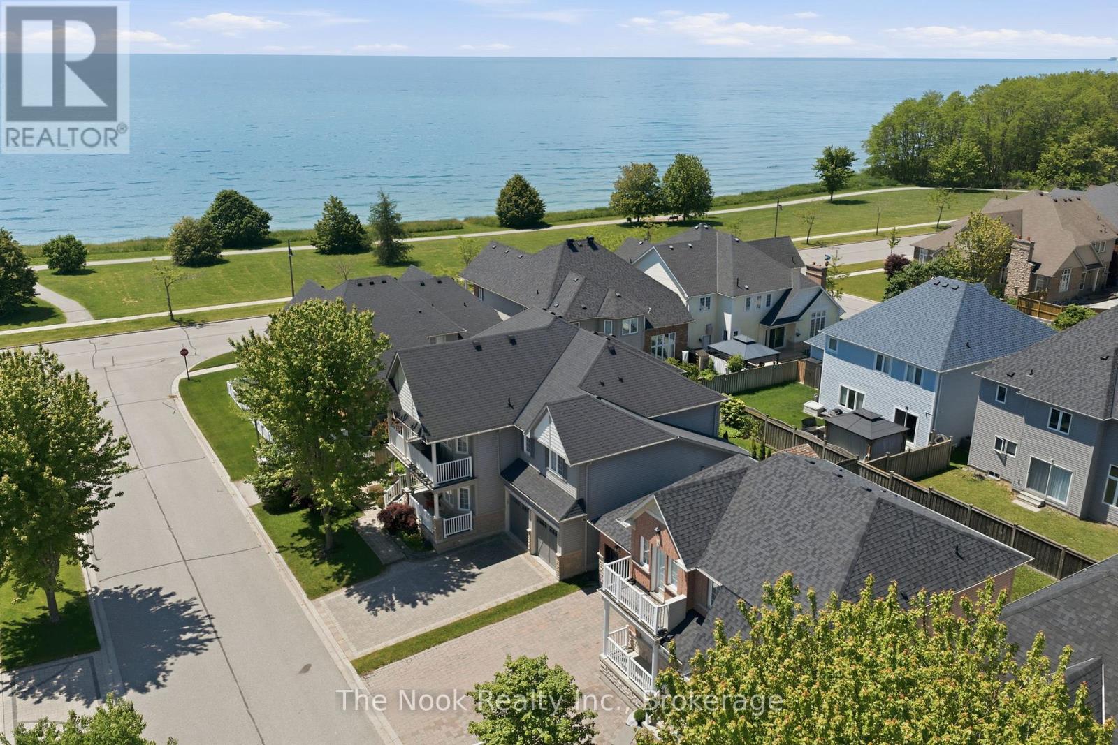 10 SISSON LANE, Clarington, Ontario