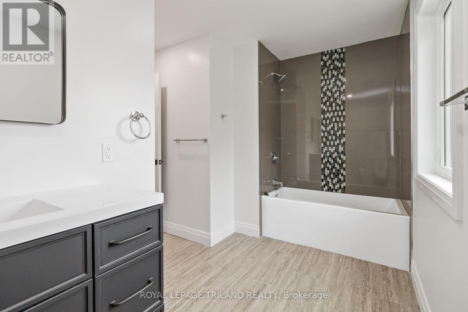 Upper - 164 Winston Avenue, London South, Ontario N6J 2W6 - Photo 14 - X13471660