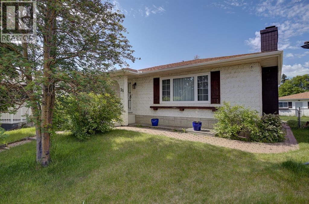35 Penworth Place Se, Calgary, Alberta  T2A 4G4 - Photo 3 - A2322832