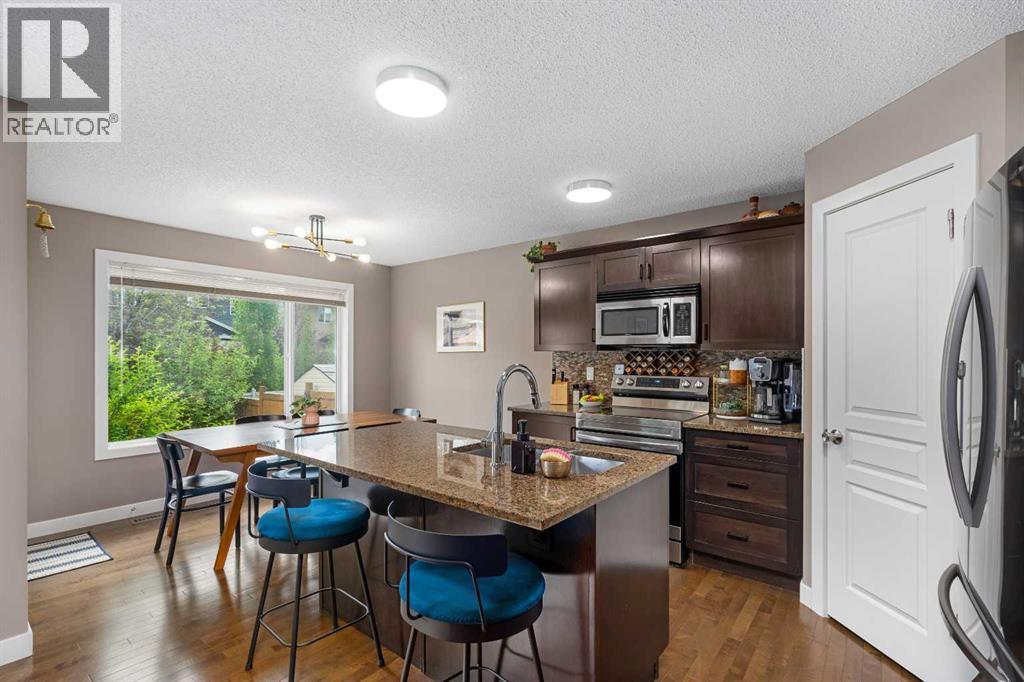2067 Luxstone Boulevard Sw, Airdrie, Alberta  T4B 0J8 - Photo 7 - A2322057