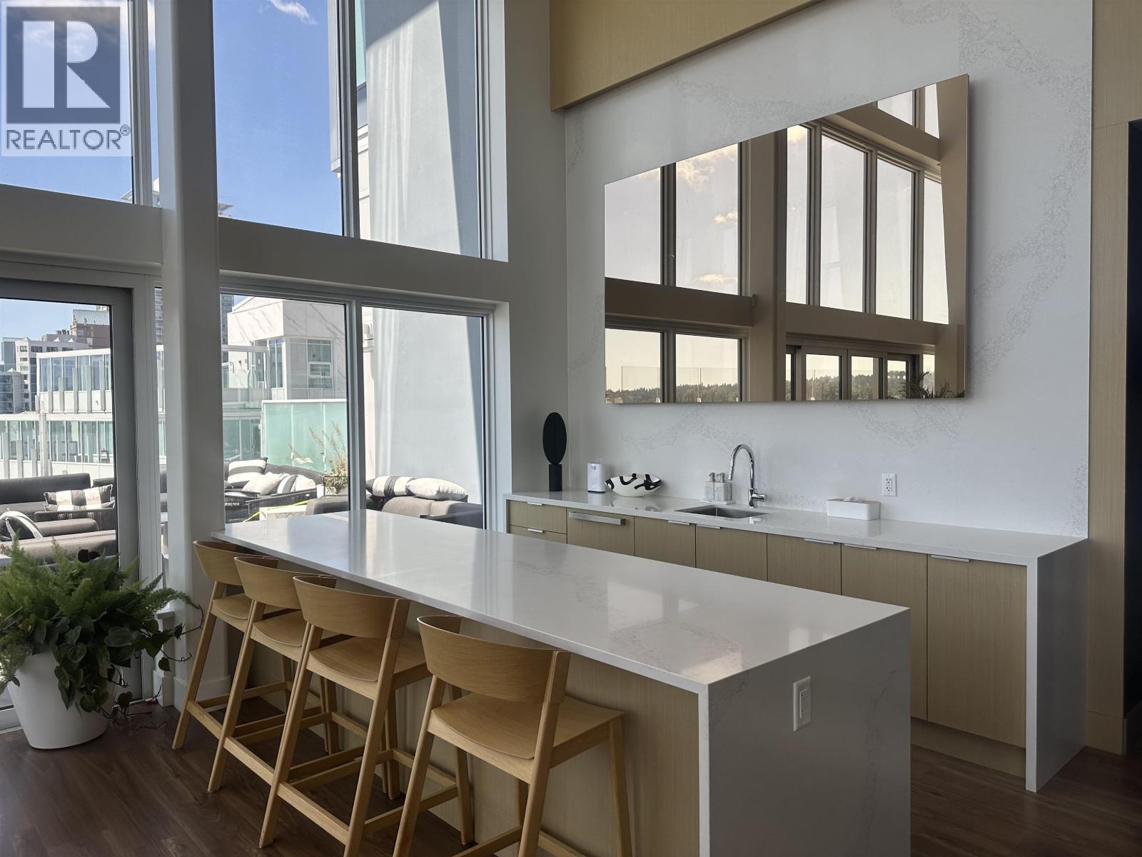 1704 680 Quayside Drive, New Westminster, British Columbia  V3M 0P2 - Photo 30 - R3137996