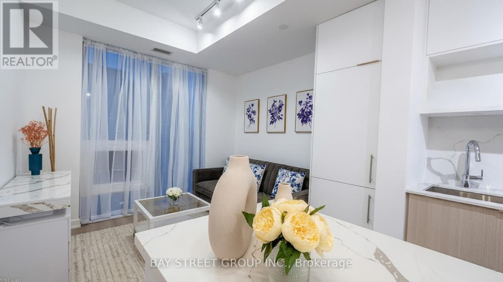 2911 - 100 Queen St E Street, Toronto, Ontario  M5C 0B5 - Photo 11 - C13471646