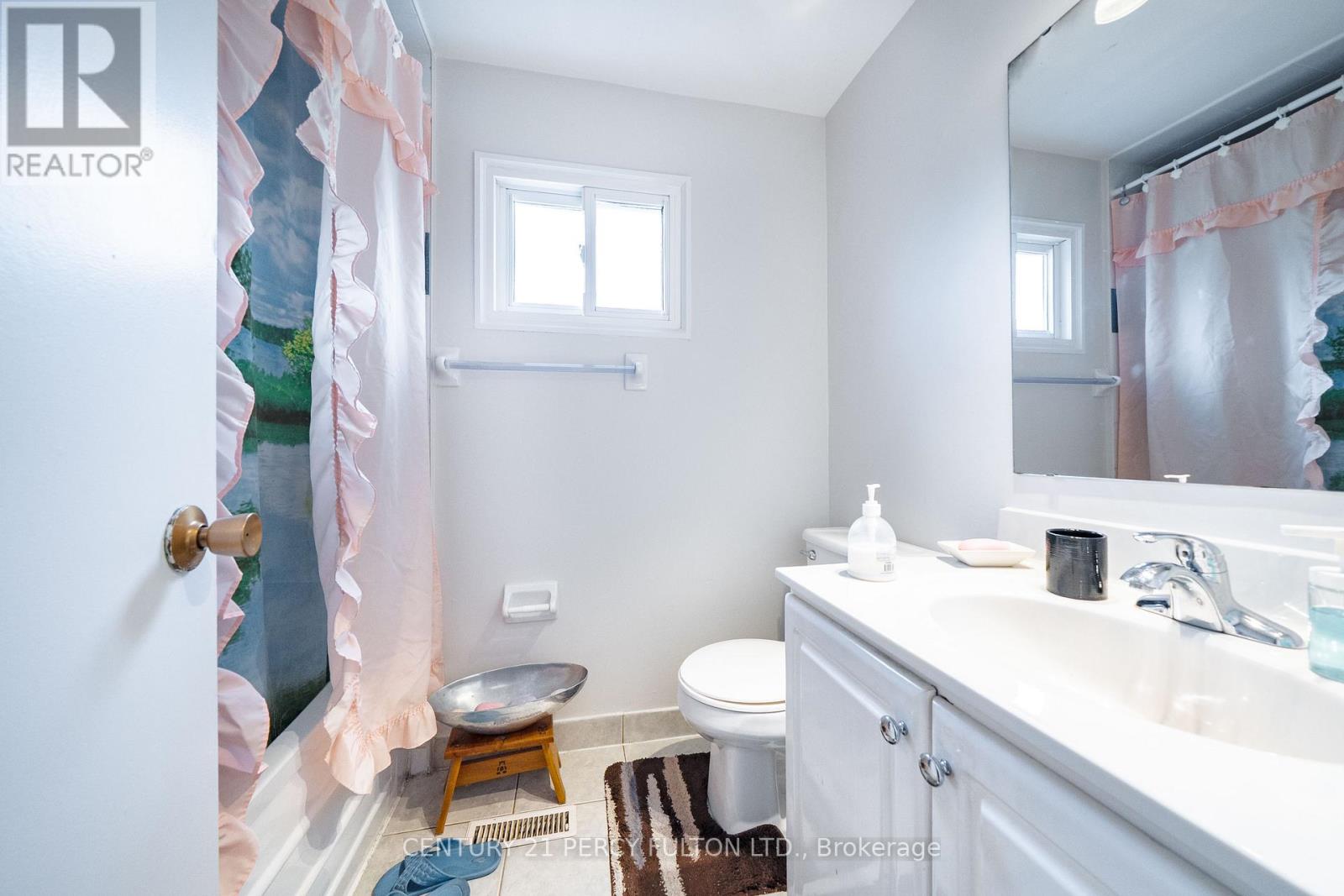 33 Nahanni Terrace, Toronto, Ontario  M1B 1B7 - Photo 17 - E13471644