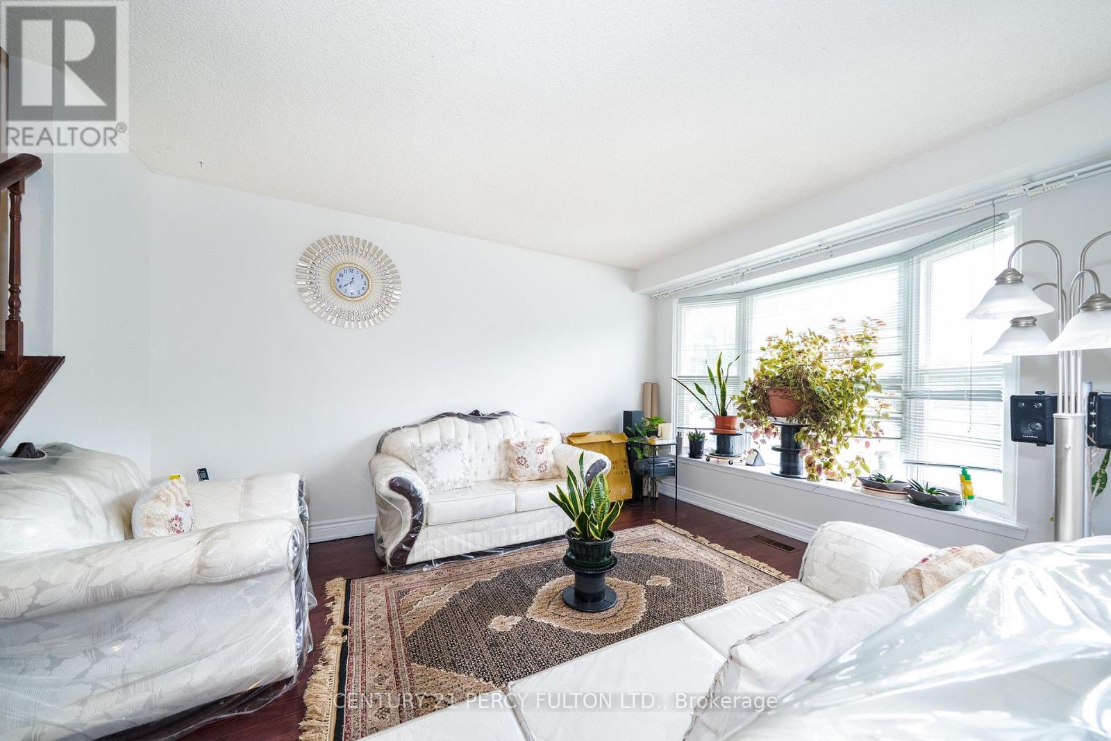 33 Nahanni Terrace, Toronto, Ontario  M1B 1B7 - Photo 9 - E13471644