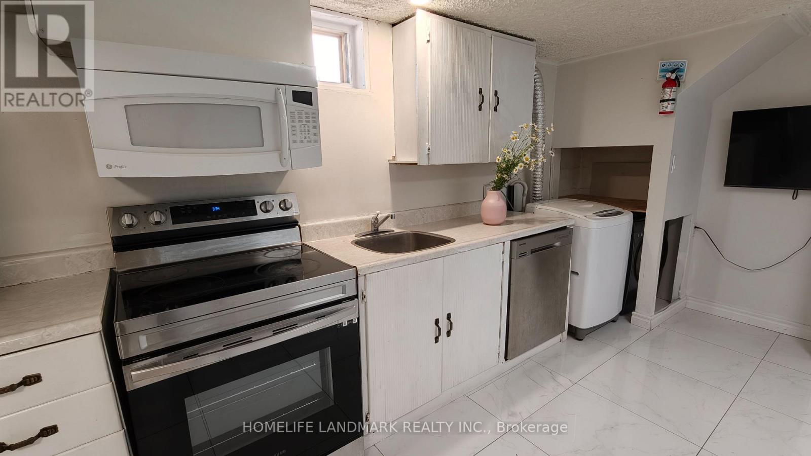 Bsmt 1# - 385 Marybay Crescent, Richmond Hill, Ontario  L4C 2X5 - Photo 7 - N13471638