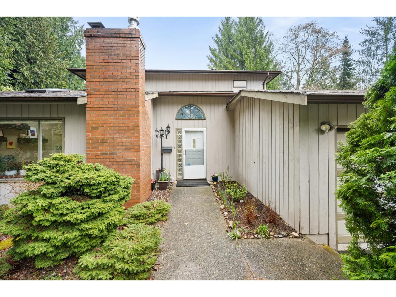 20185 Grade Crescent, Langley, British Columbia  V3A 4J5 - Photo 2 - R3100776