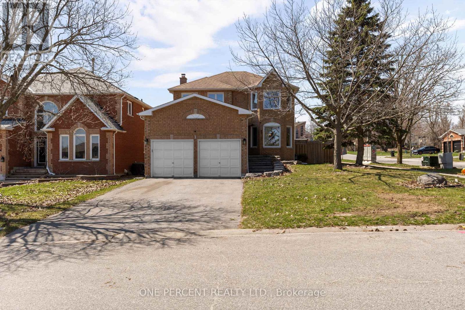 1 Dixon Court, Barrie, Ontario  L4N 7H1 - Photo 2 - S13053654