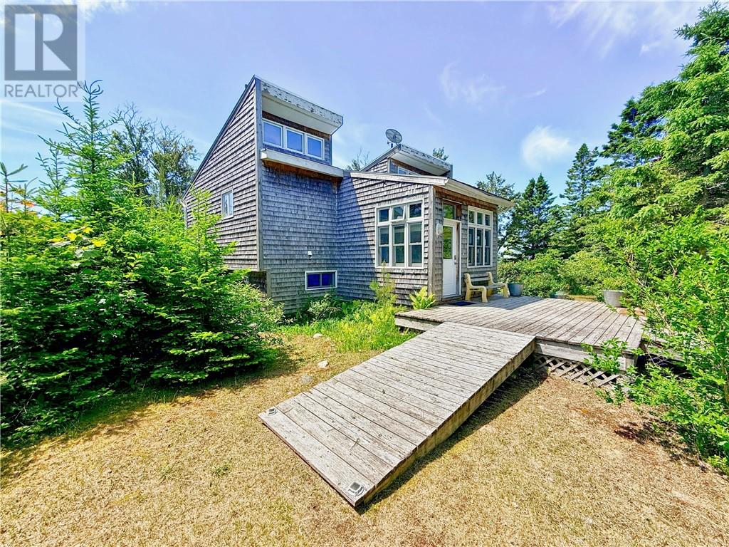 111 Mcnevin Street, Providence Bay, Ontario  P0P 1T0 - Photo 4 - 2128238