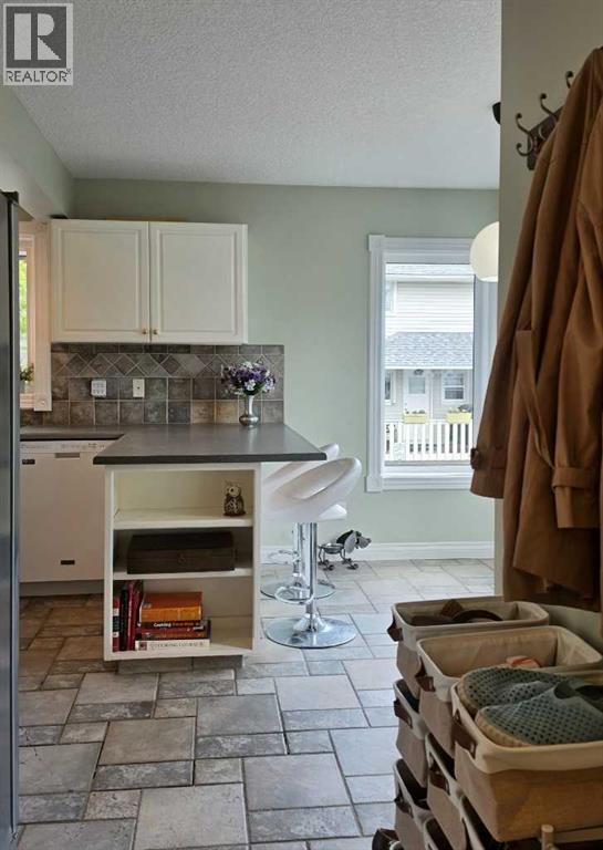 672 Killarney Glen Court Sw, Calgary, Alberta  T3E 7H4 - Photo 12 - A2322269