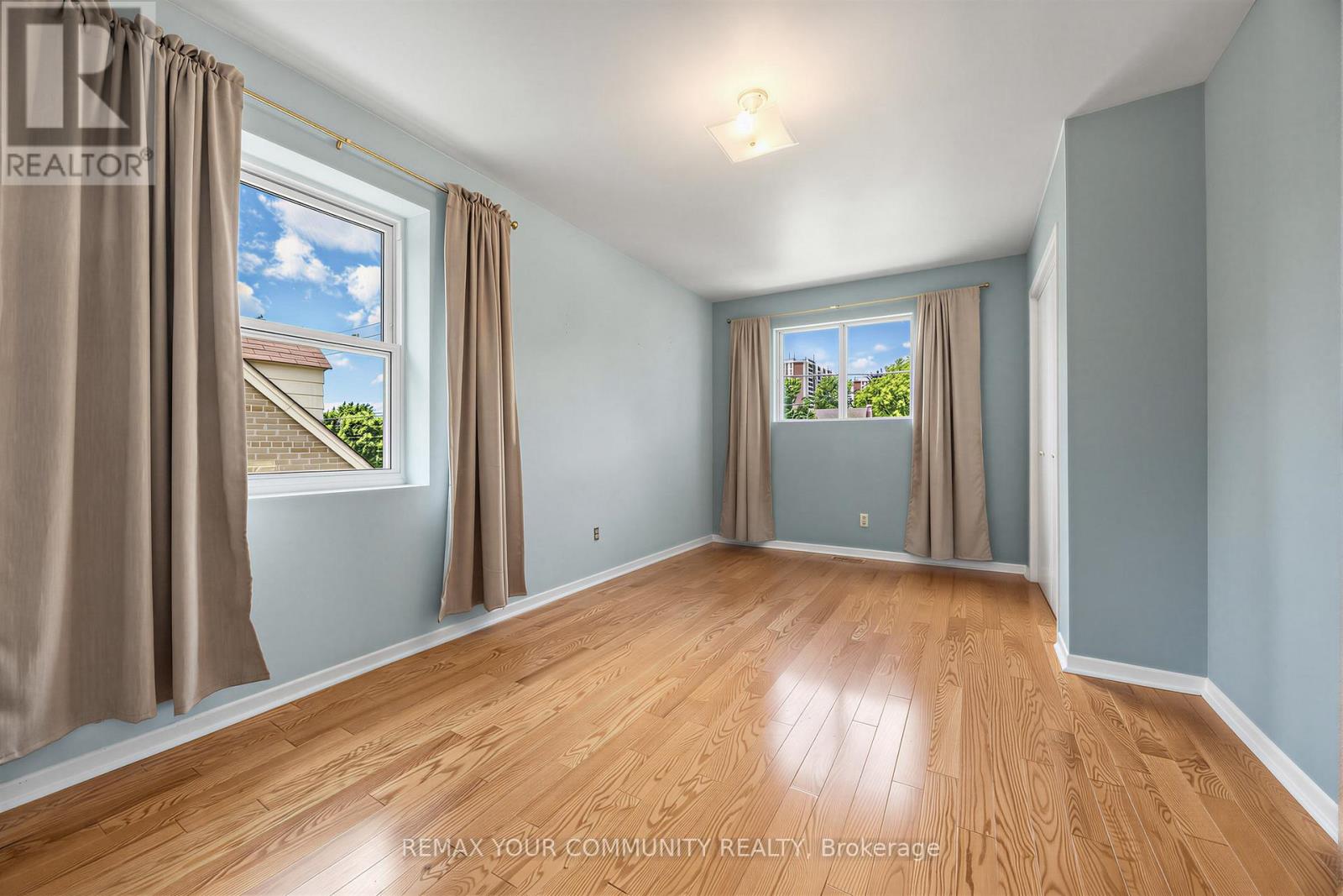 49 Moore Park Avenue, Toronto, Ontario  M2M 1M8 - Photo 19 - C13466098