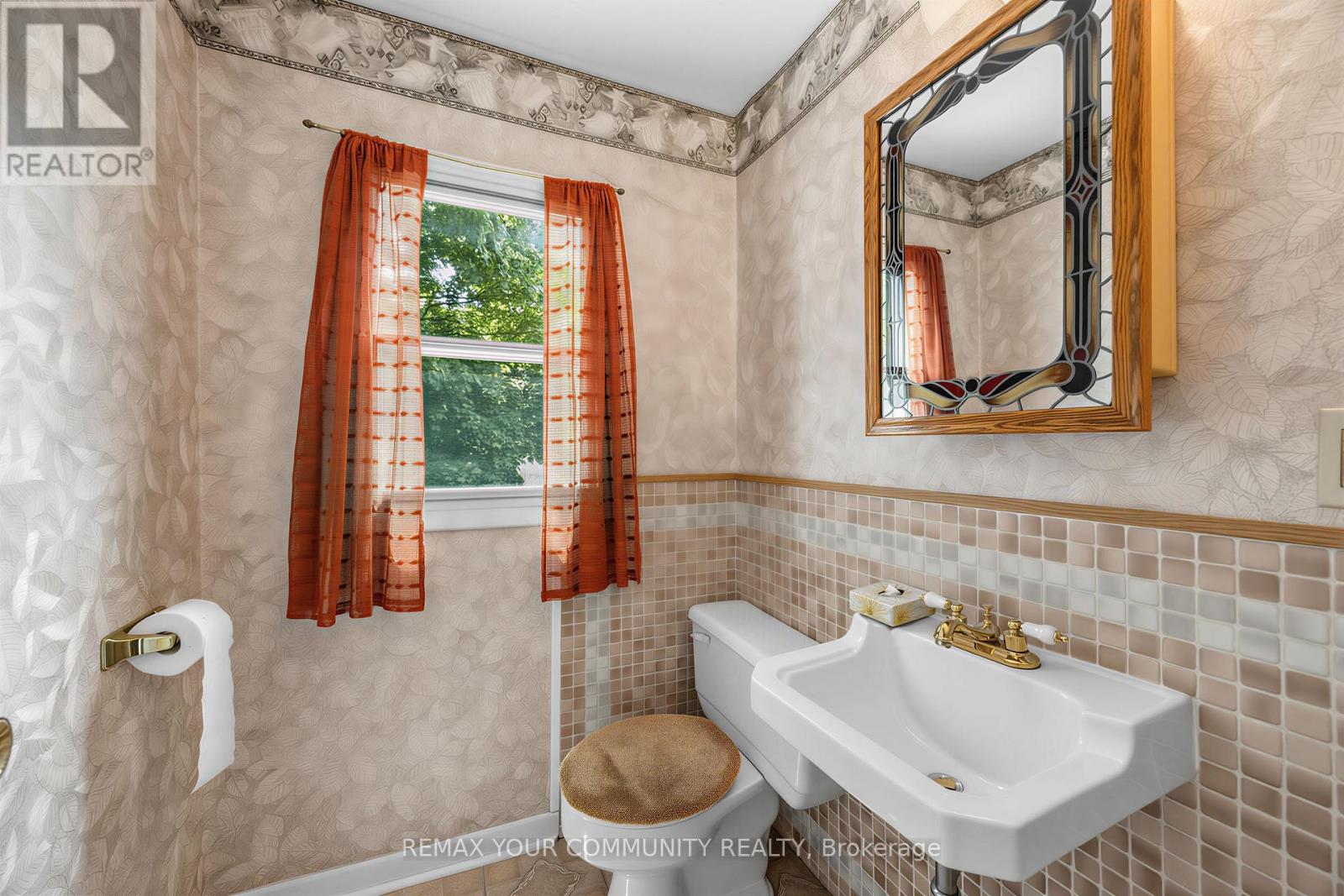 49 Moore Park Avenue, Toronto, Ontario  M2M 1M8 - Photo 25 - C13466098