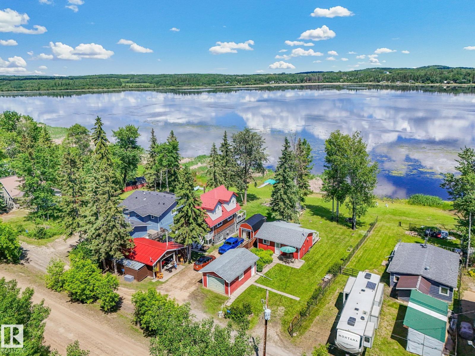 604 Blue Heron Drive, Rural Lac Ste. Anne County, Alberta  T0E 1V0 - Photo 2 - E4494958