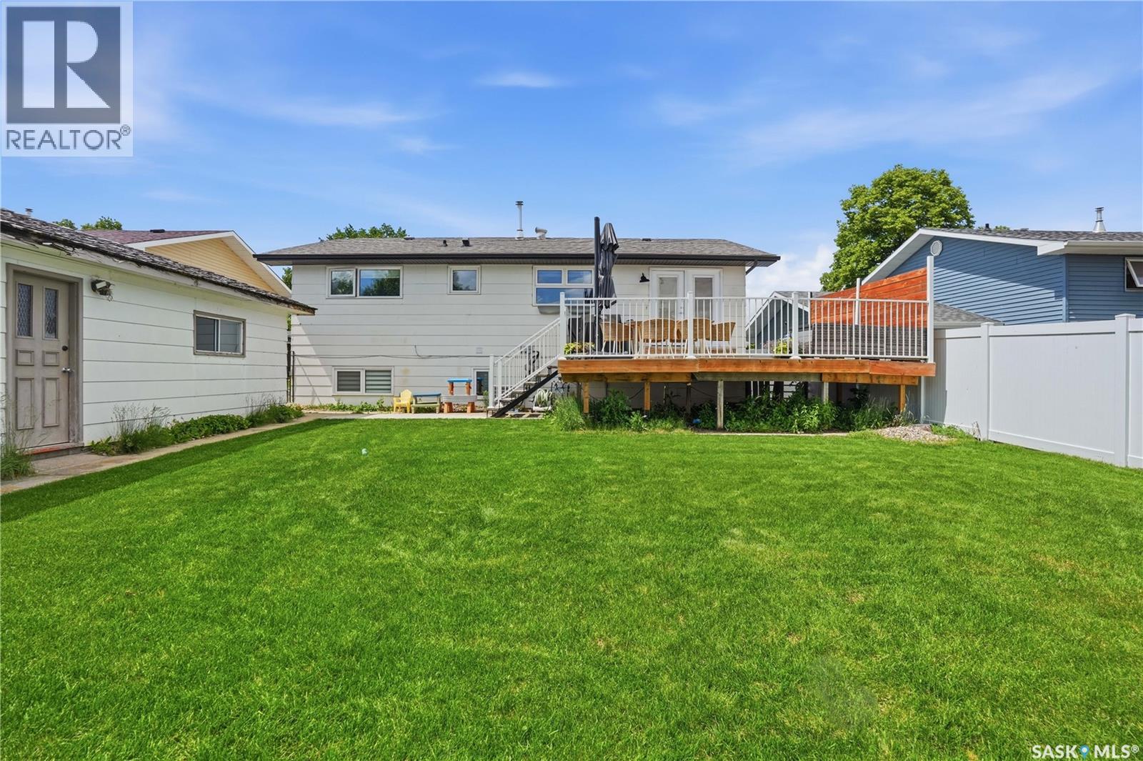 1388 Prince Crescent, Moose Jaw, Saskatchewan S6H 6E5 - Photo 45 - SK040185