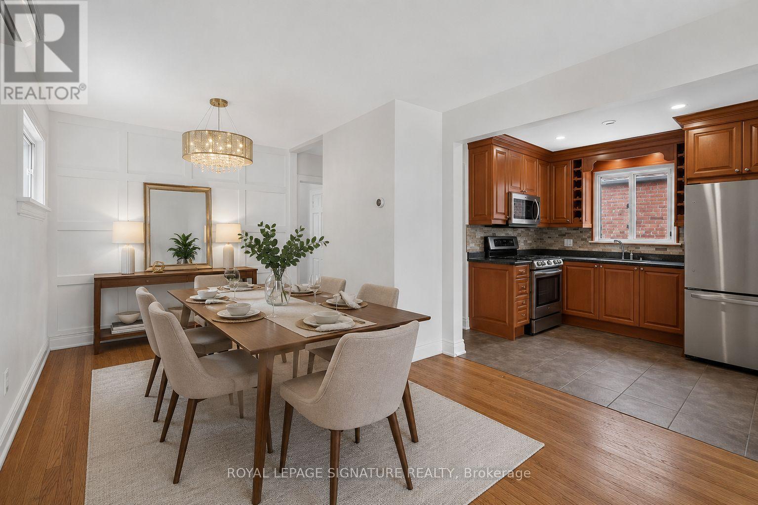 57 Miranda Avenue, Toronto, Ontario  M6E 4G3 - Photo 12 - W13463824
