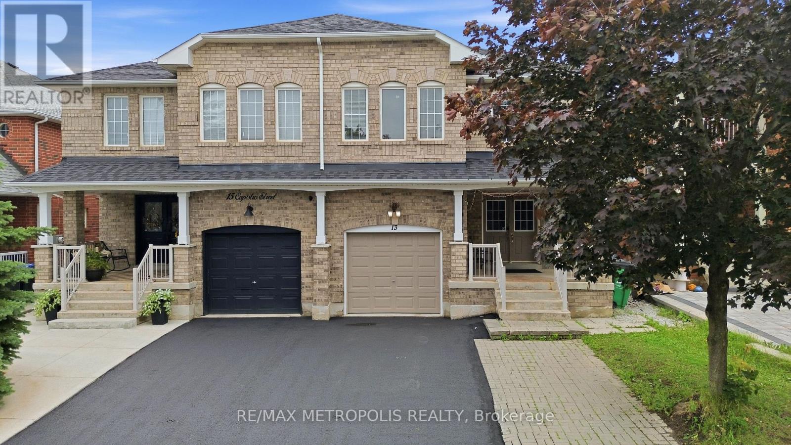 13 Capistro Street, Brampton, Ontario  L7A 3J2 - Photo 2 - W13469978