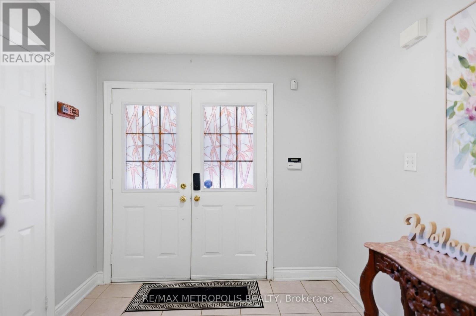 13 Capistro Street, Brampton, Ontario  L7A 3J2 - Photo 3 - W13469978