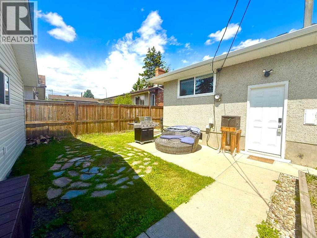 9211 Allison Drive SE, Calgary, Alberta  T2J 1B3 - Photo 33 - A2315955