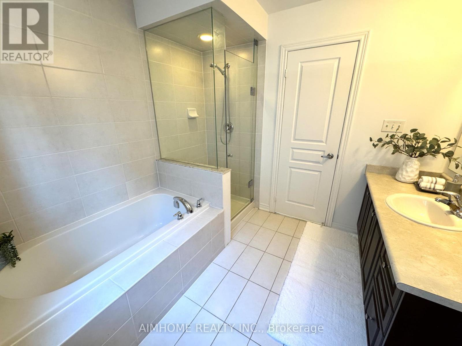 44 Nipigon Avenue, Markham, Ontario  L6C 0X6 - Photo 30 - N13469836