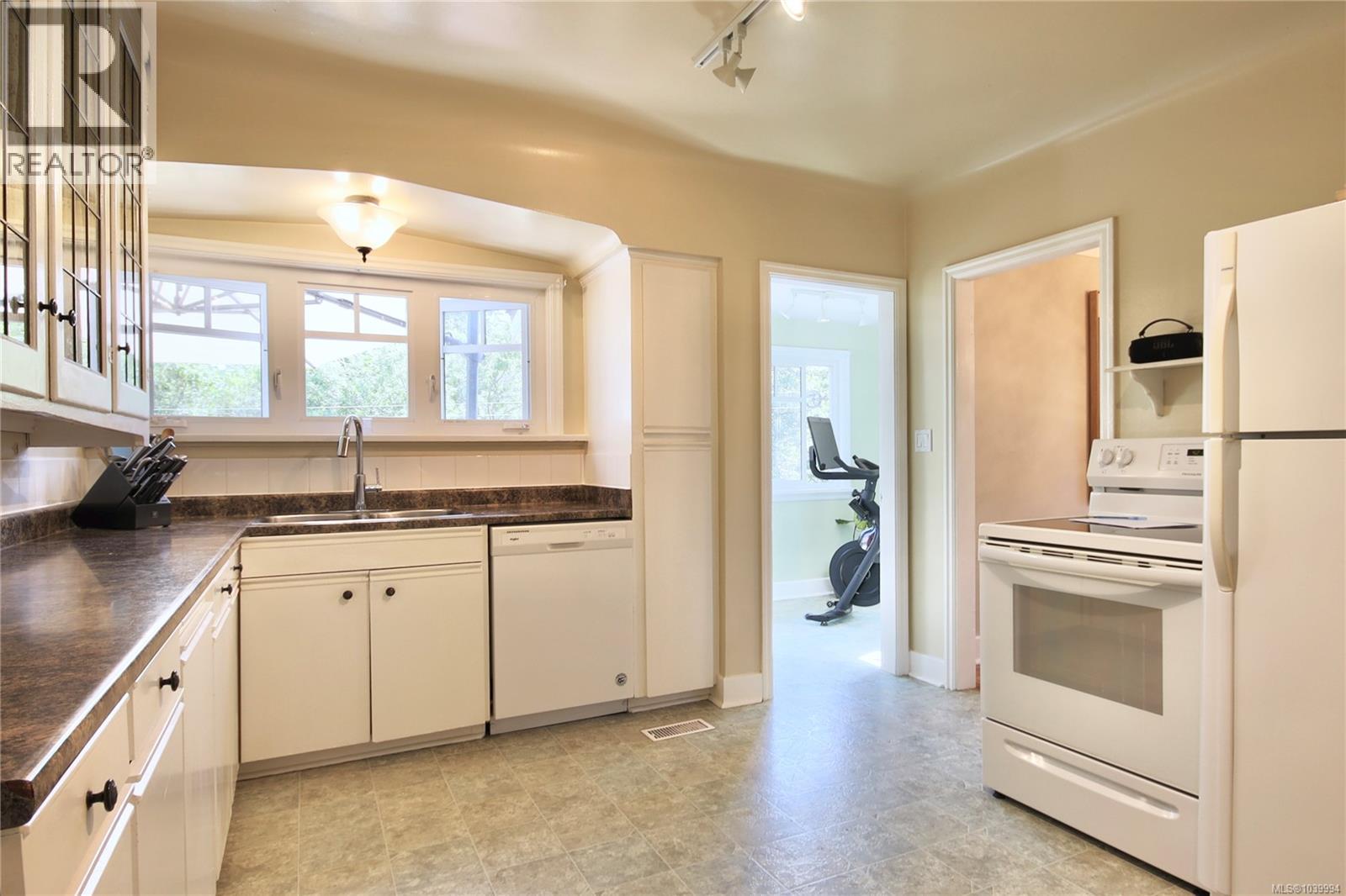 2331 Pacific Ave, Oak Bay, British Columbia  V8R 6V7 - Photo 33 - 1039994
