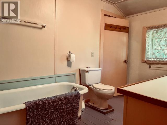 2520 Jenkinson Road, Powell River, British Columbia  V8A 0N2 - Photo 13 - 20008